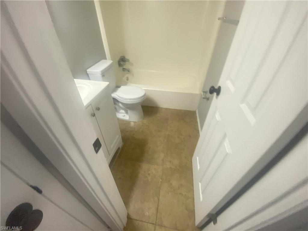 12607 1st St Property Photo 3