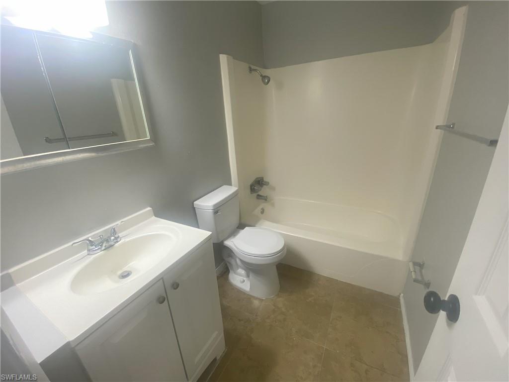 12607 1st St Property Photo 4