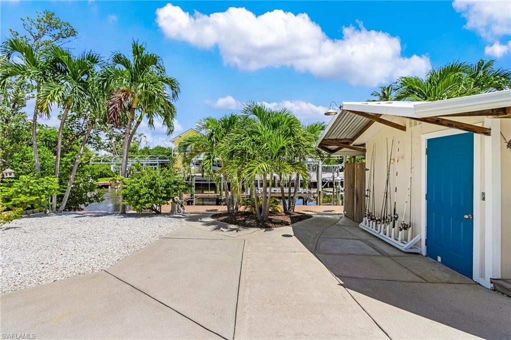 2368 Date St Property Photo 31