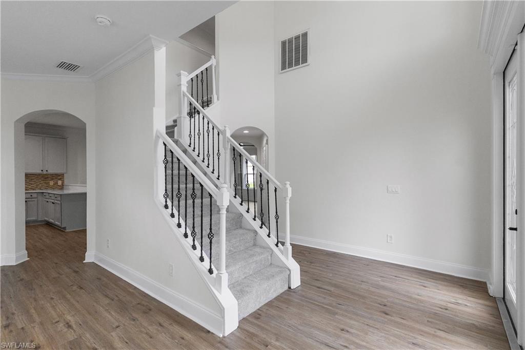 11519 Gainsborough Way Property Photo 3