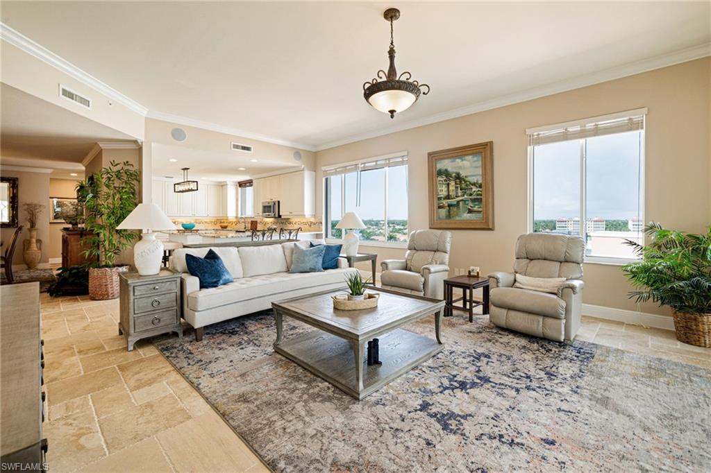 14813 Laguna Dr # 1b Property Photo 4