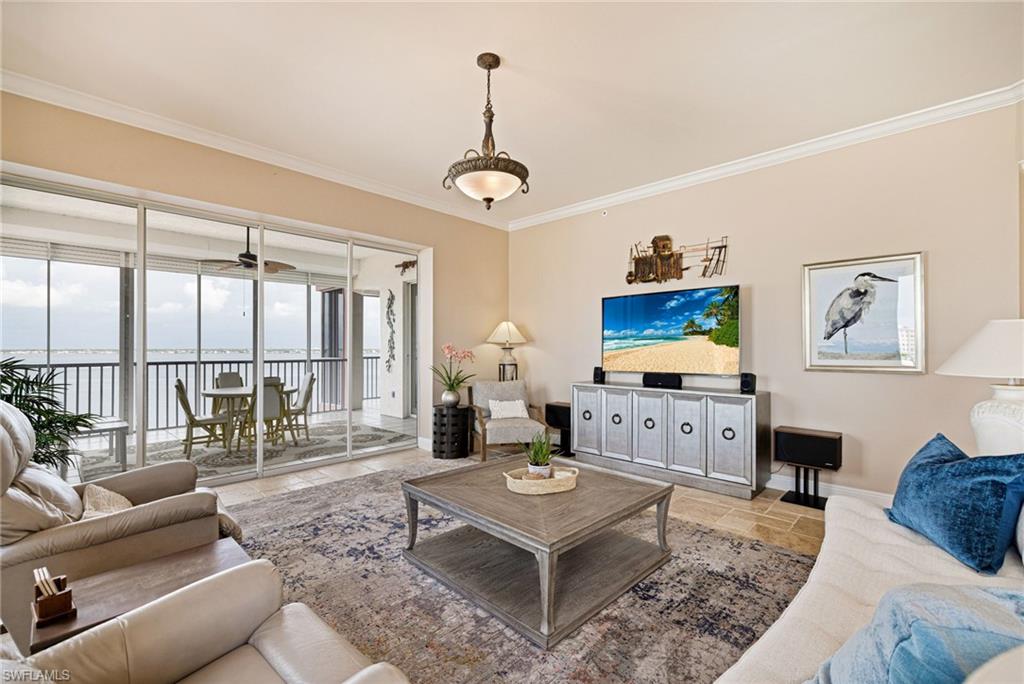 14813 Laguna Dr # 1b Property Photo 5