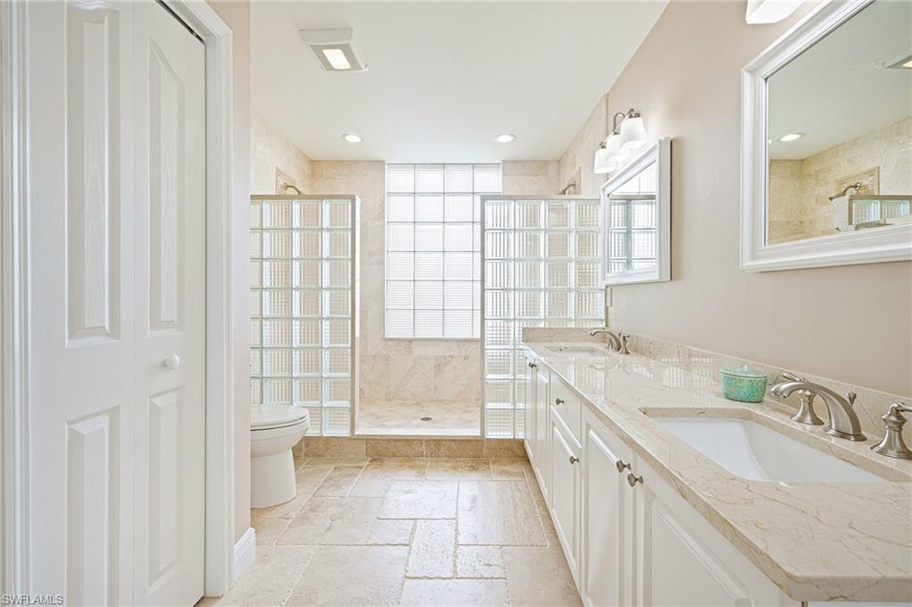 14813 Laguna Dr # 1b Property Photo 25