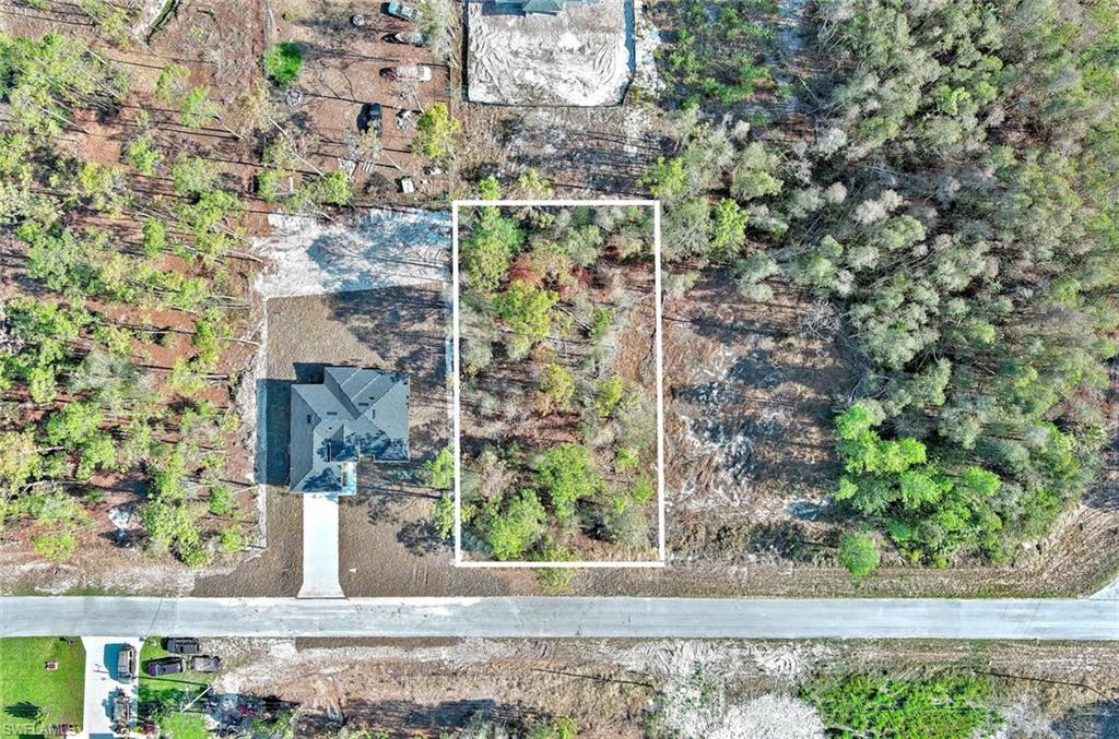 634 Ladd St Property Photo 2