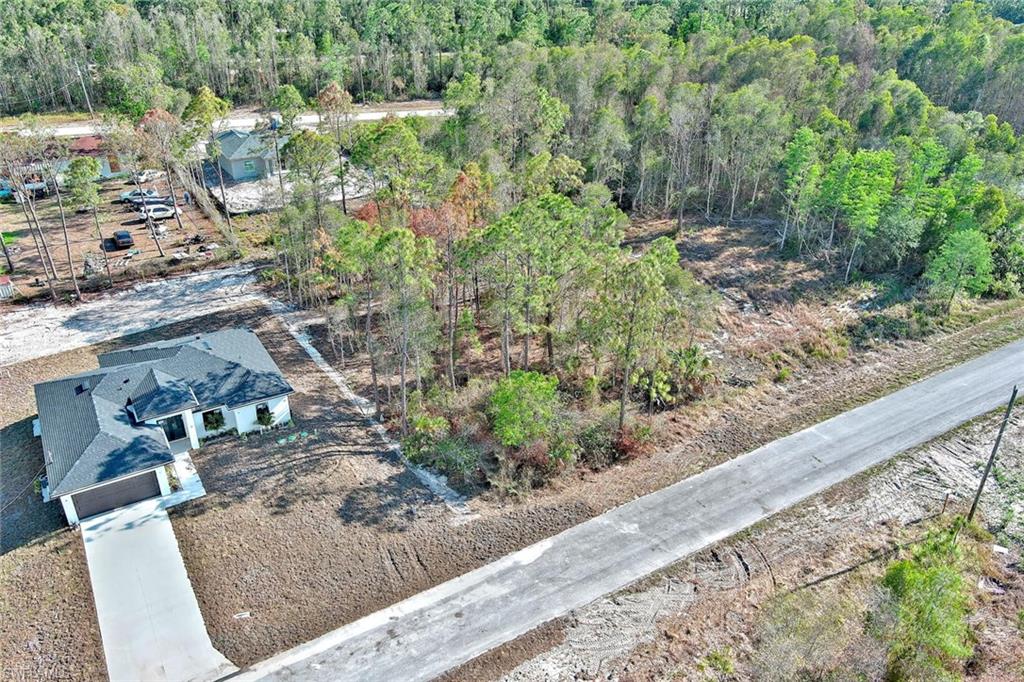 634 Ladd St Property Photo 8