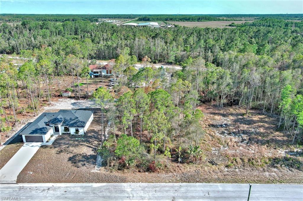 634 Ladd St Property Photo 10
