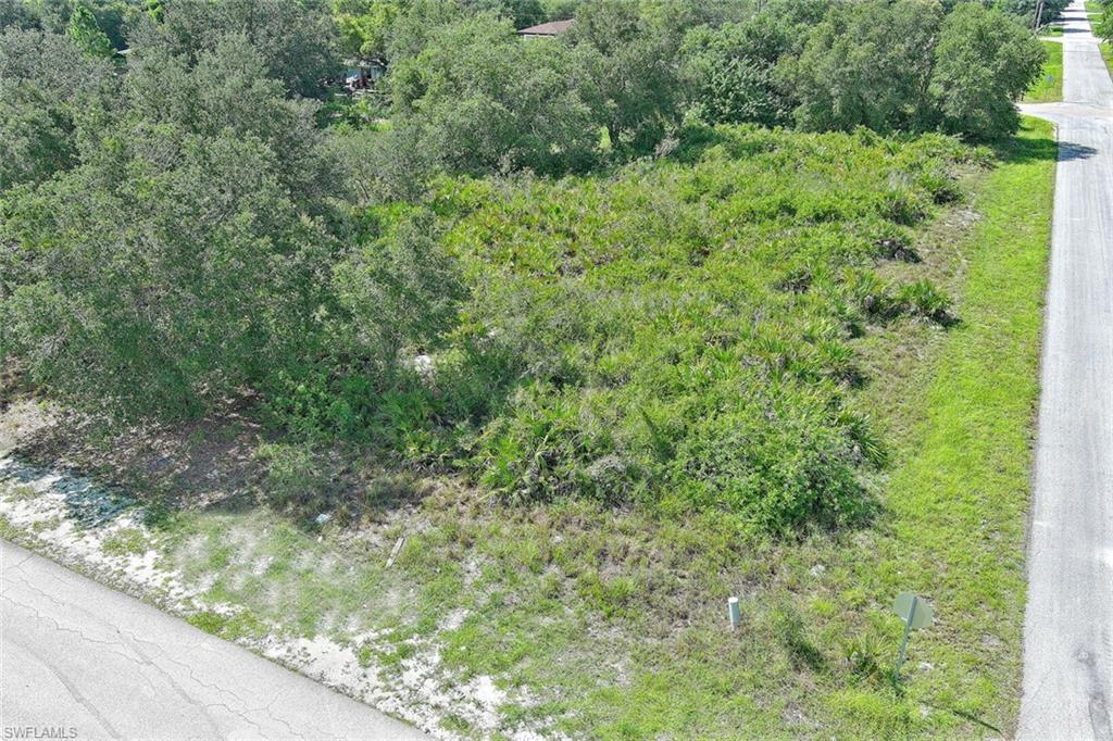 2517 67th St W Property Photo 3