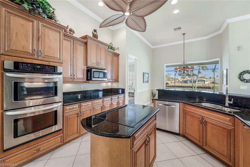 1911 Se 35th St Property Photo 14