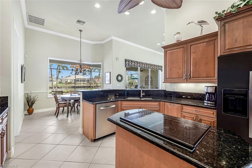 1911 Se 35th St Property Photo 15