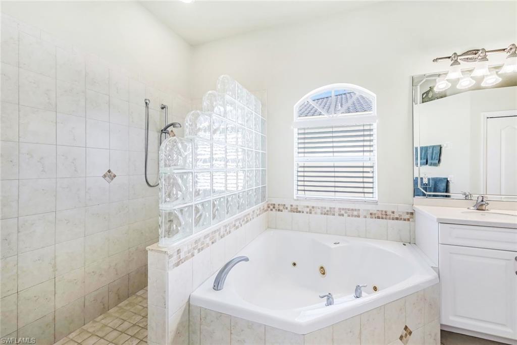 1911 Se 35th St Property Photo 22