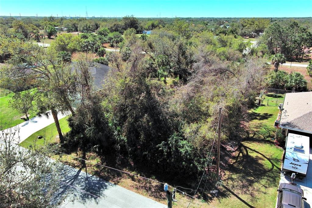 205 Ferdon Cir Property Photo 3