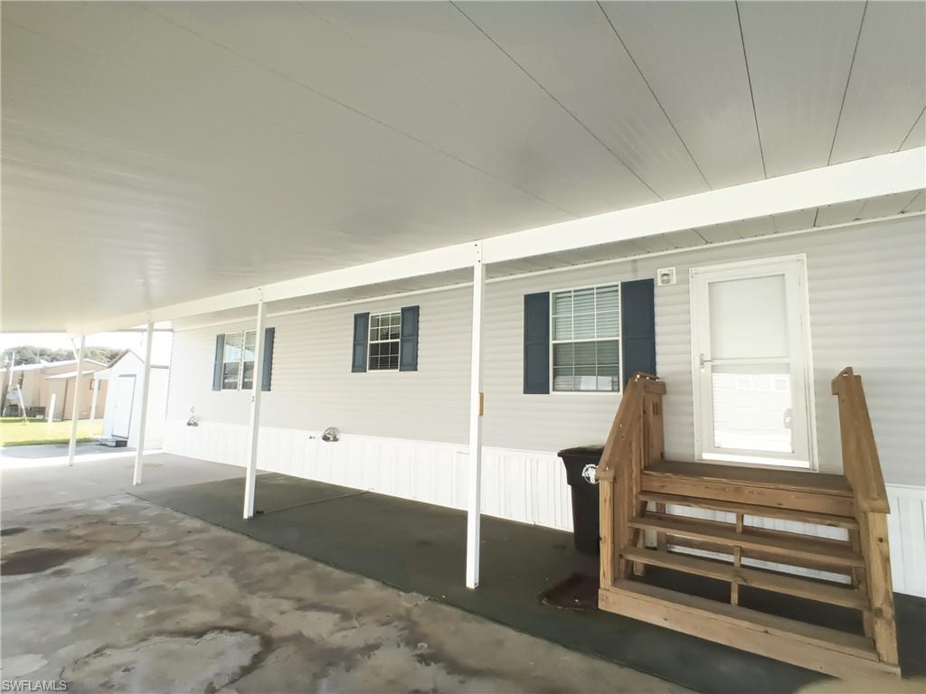231 Palm Ave Nw Property Photo 4
