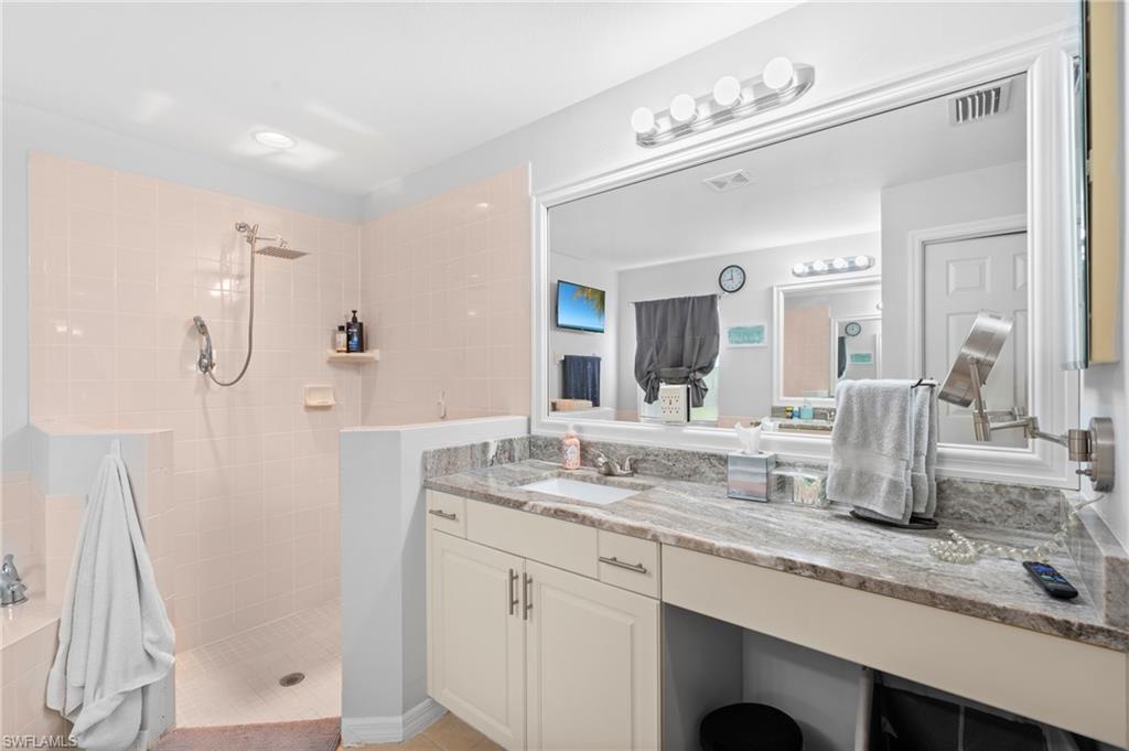 9135 Astonia Way Property Photo 19