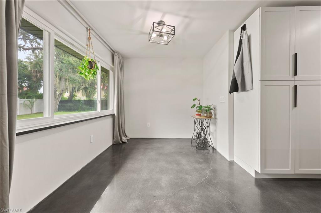 13764 River Forest Dr Property Photo 13