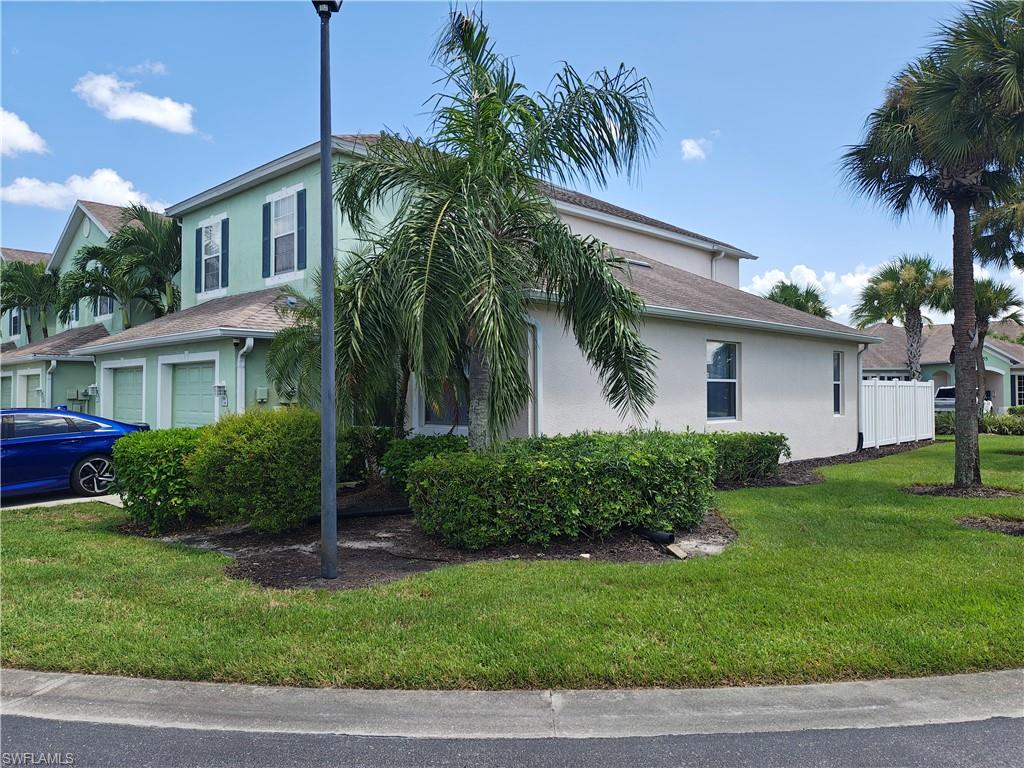 3647 Pine Oak Cir # 108 Property Photo 3