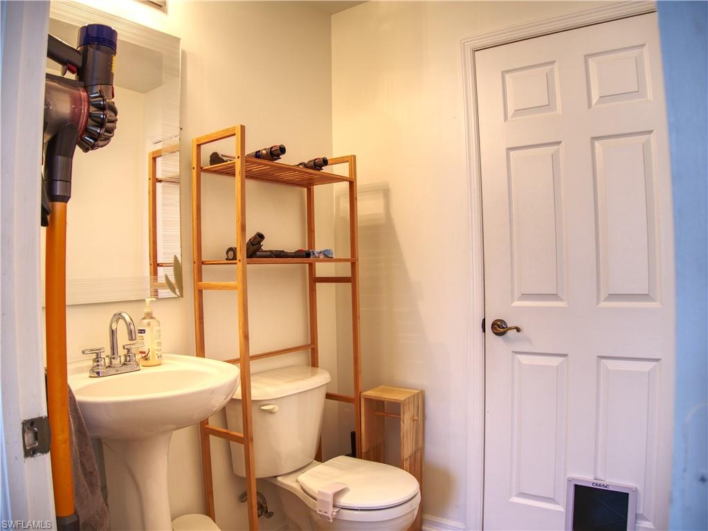 3647 Pine Oak Cir # 108 Property Photo 16