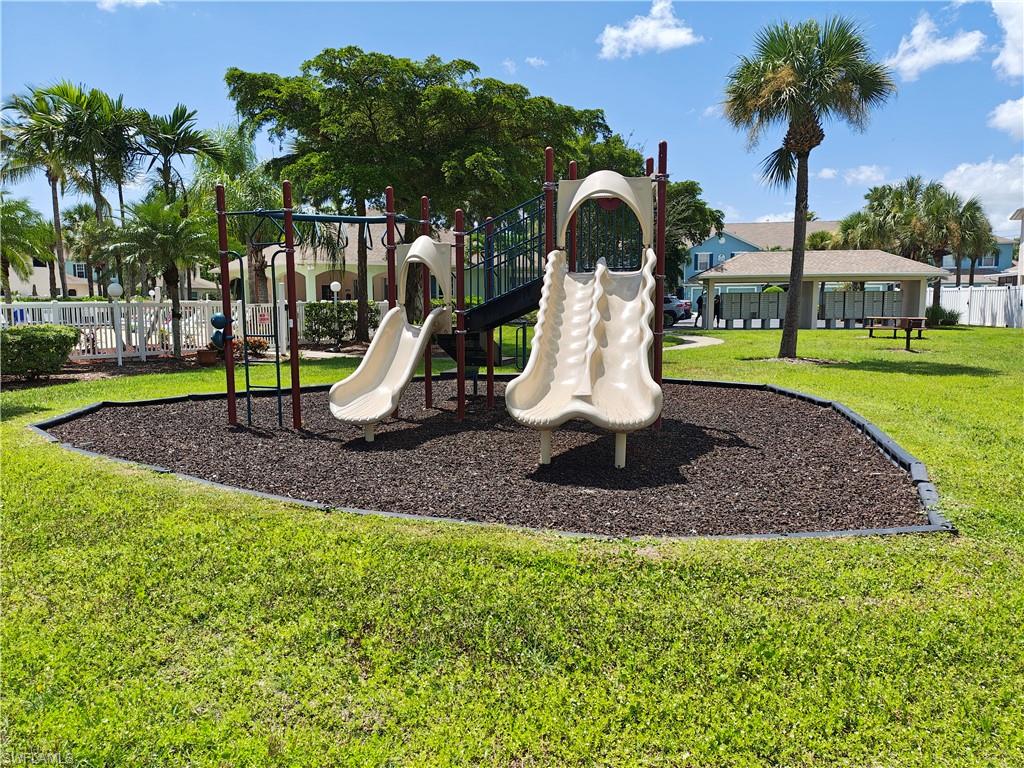 3647 Pine Oak Cir # 108 Property Photo 45