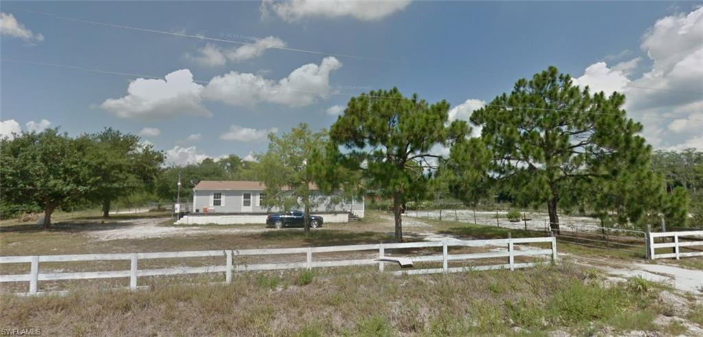 810 N Jinete St Property Photo 4