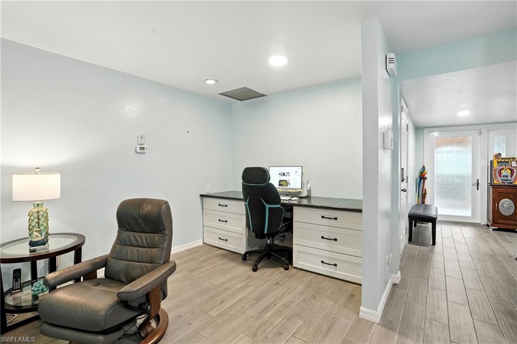 4558 Vinewood Cir Property Photo 24