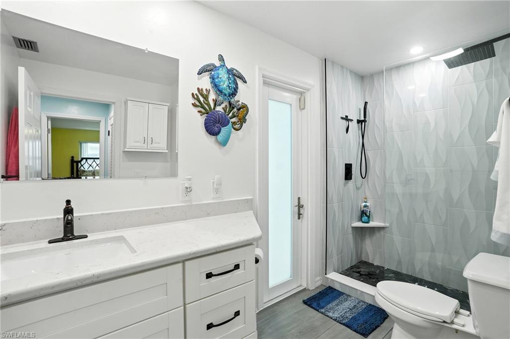 4558 Vinewood Cir Property Photo 32