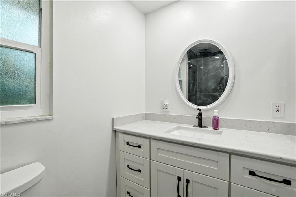 4558 Vinewood Cir Property Photo 35