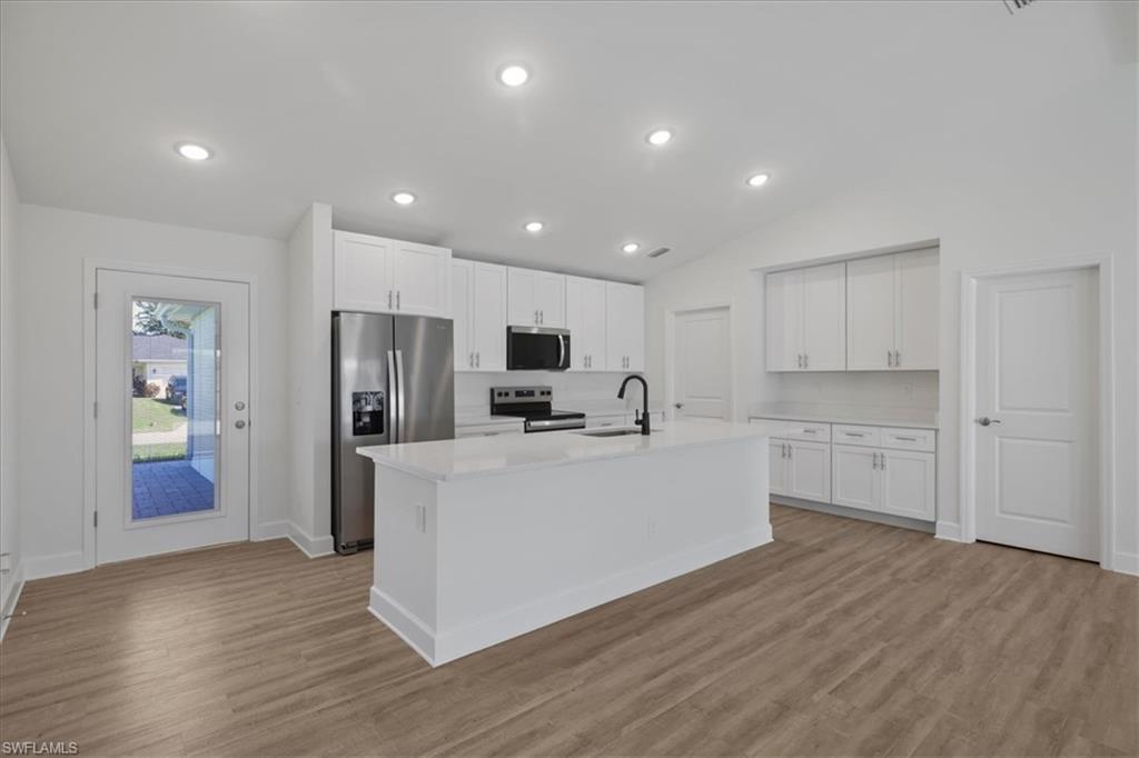 1914 Nw 16th Ter Property Photo 6