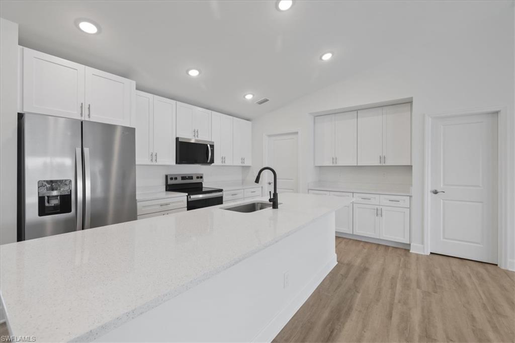 1914 Nw 16th Ter Property Photo 8