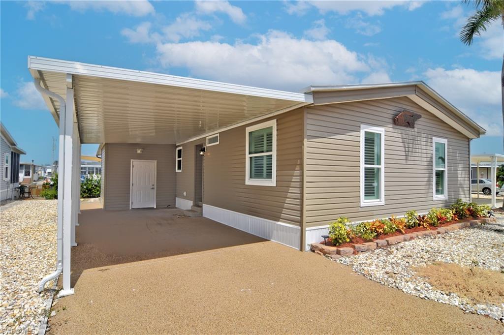 3103 Harpoon LN Property Photo 1