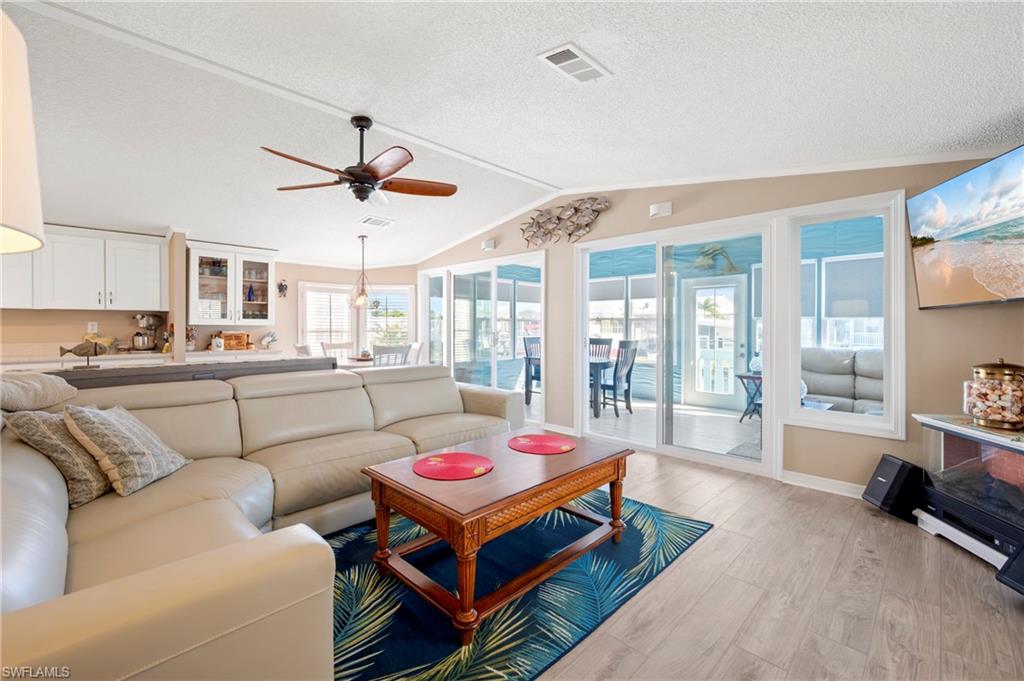 4300 Riverside Dr # 206 Property Photo 4