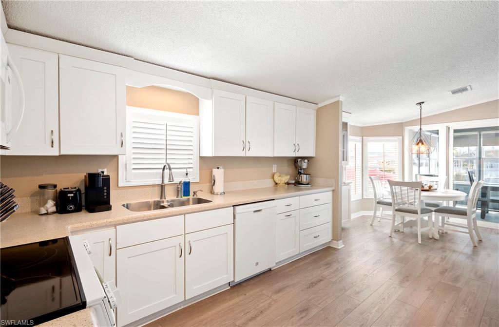 4300 Riverside Dr # 206 Property Photo 10