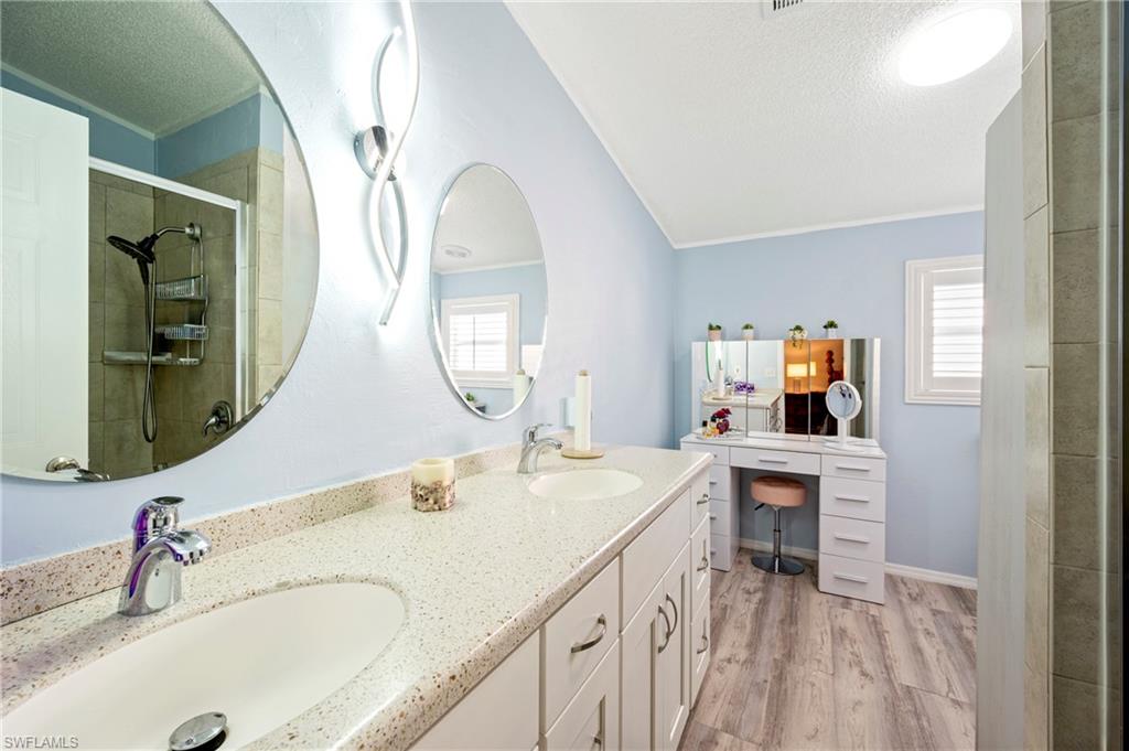 4300 Riverside Dr # 206 Property Photo 17