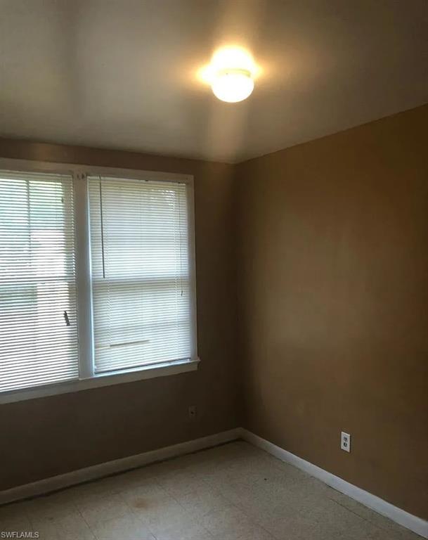 1554 W 29 St Property Photo 3