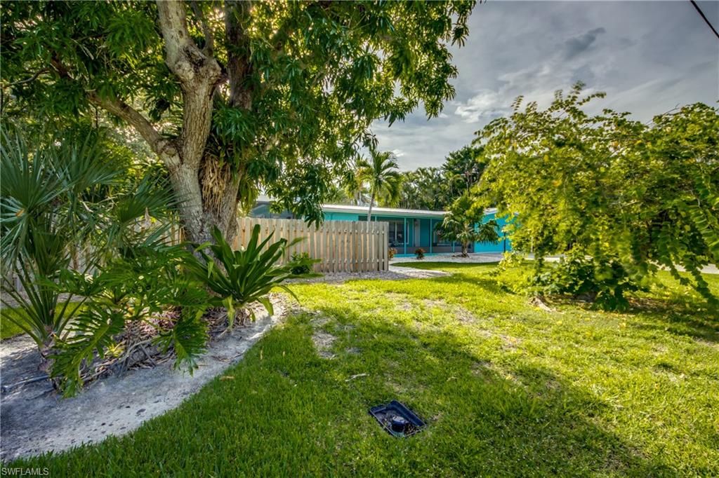 2660 Date St Property Photo 3