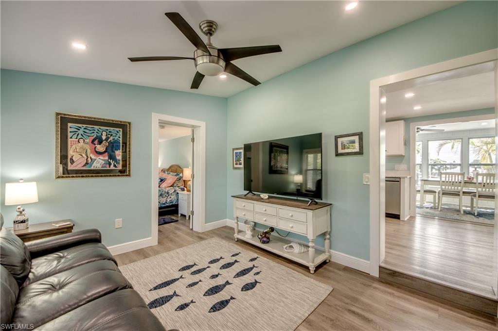 2660 Date St Property Photo 6