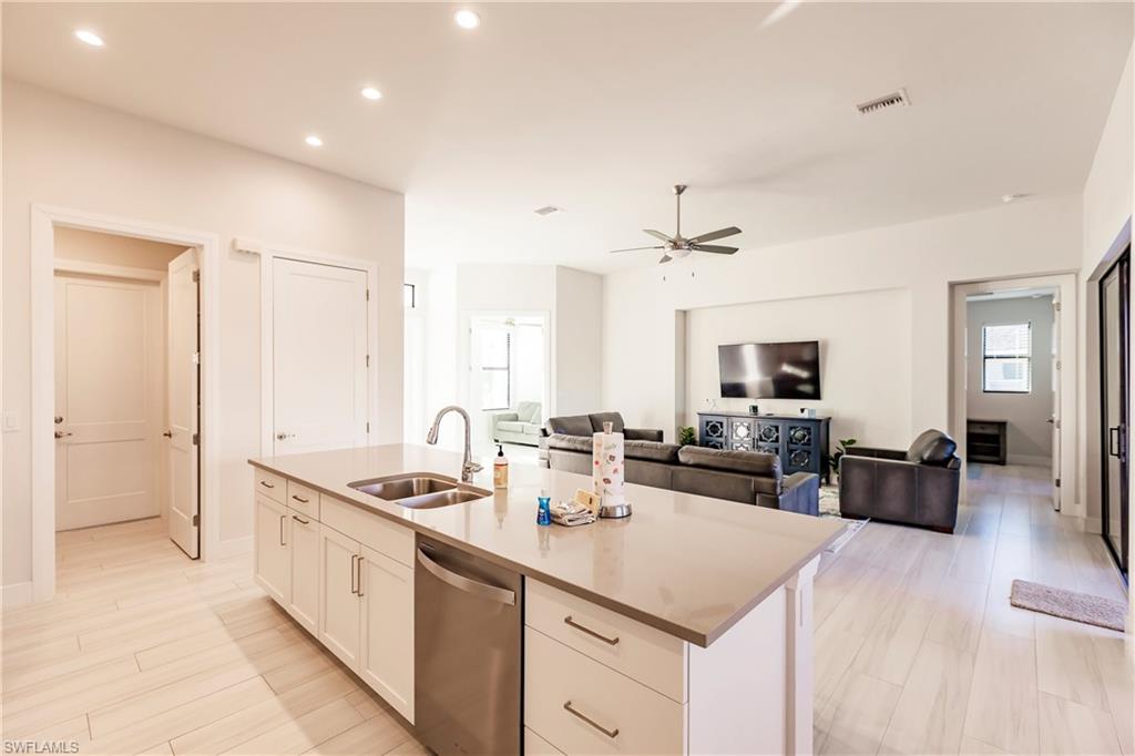 4130 Sw 21st Pl Property Photo 13