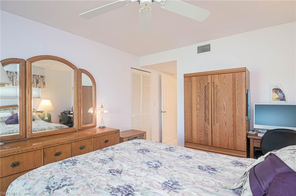 5845 Trailwinds Dr 531 Property Photo 18