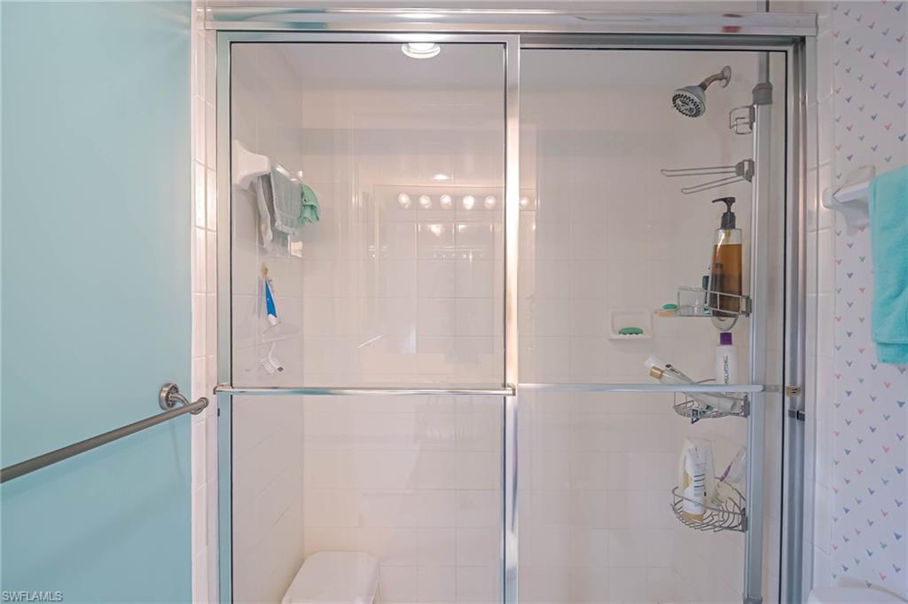 5845 Trailwinds Dr 531 Property Photo 20