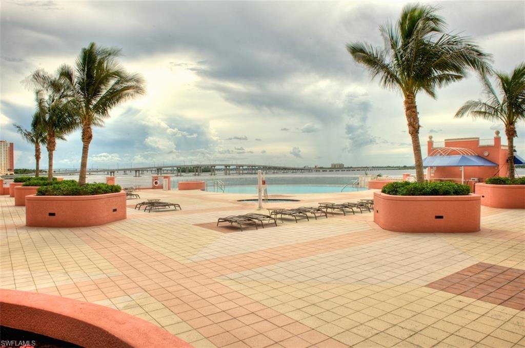 2745 1st St # 2306 Property Photo 31