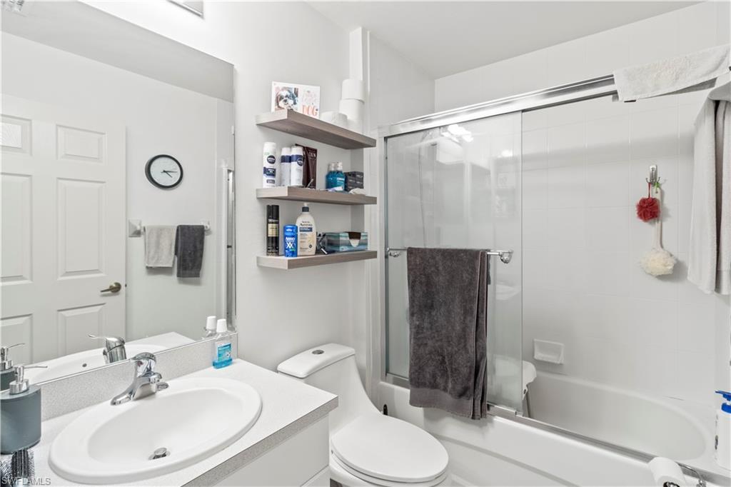 2030 Ne 25th Ter Property Photo 5