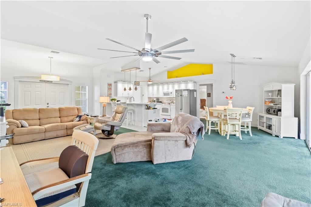 2030 Ne 25th Ter Property Photo 13