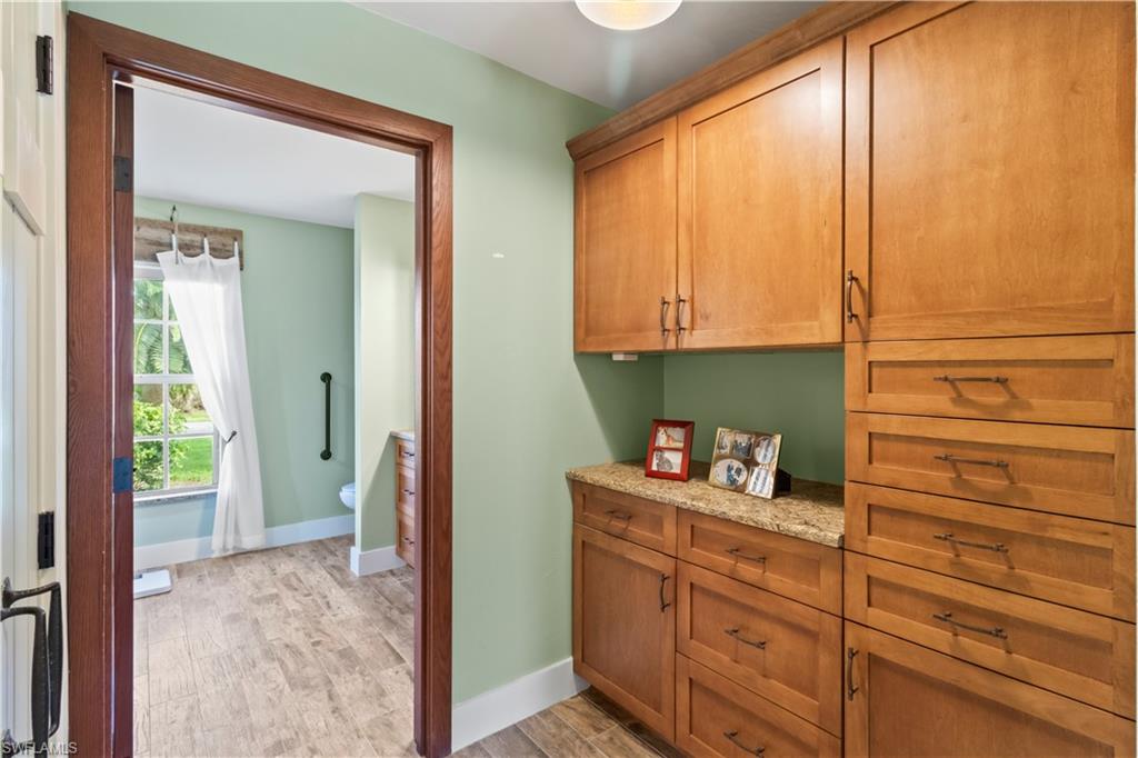 2030 Ne 25th Ter Property Photo 16