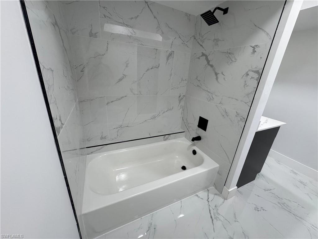 415 Sw 7th Ter Property Photo 13