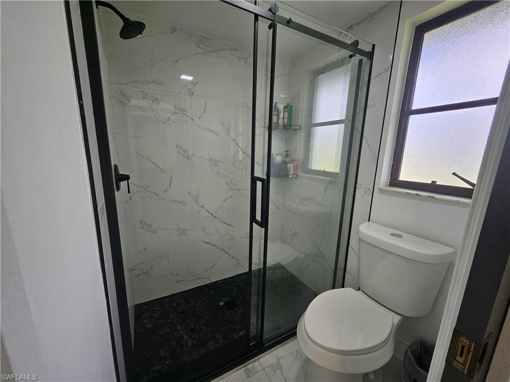 415 Sw 7th Ter Property Photo 28