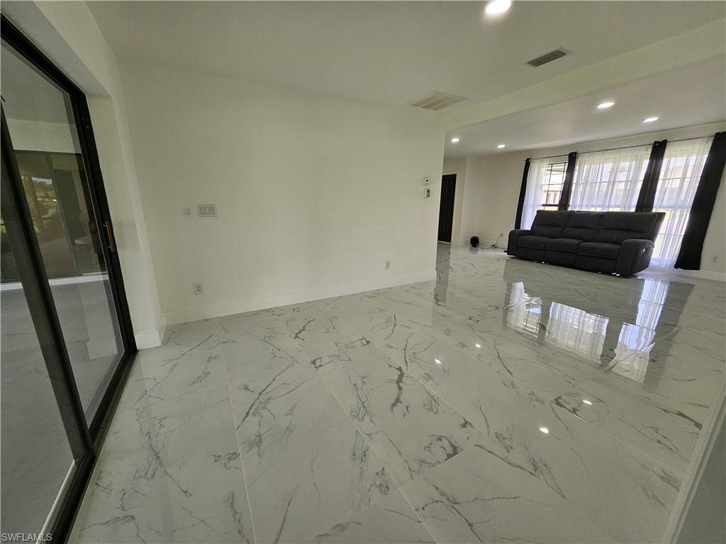 415 Sw 7th Ter Property Photo 32