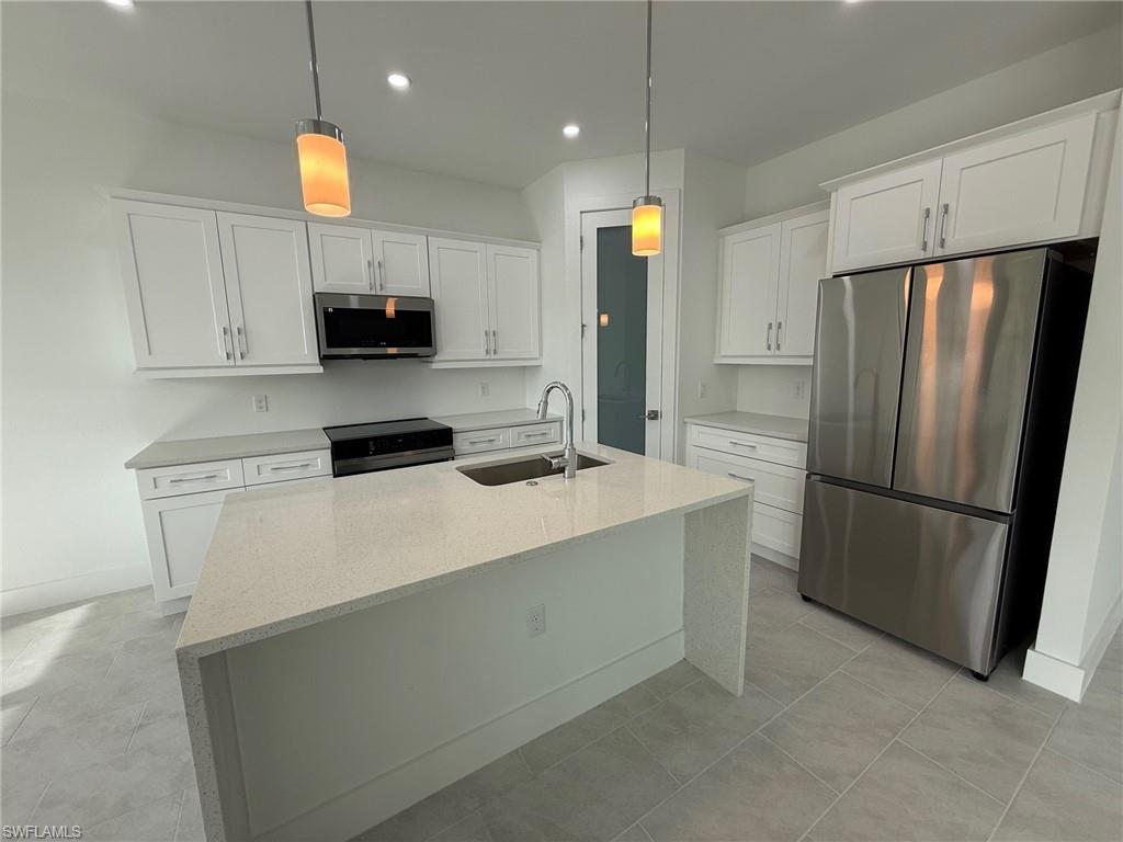 426 Nw 3rd Ter Property Photo 4