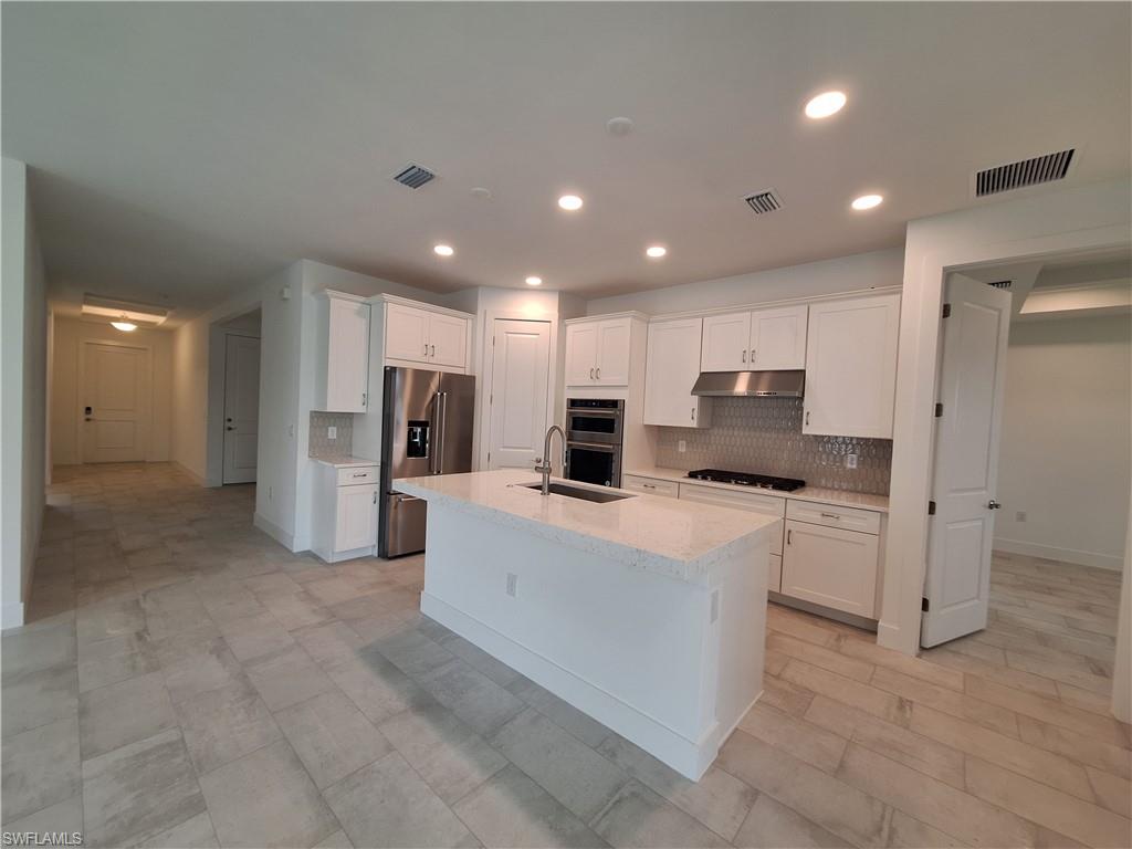 16141 Preservation Blvd Property Photo 2