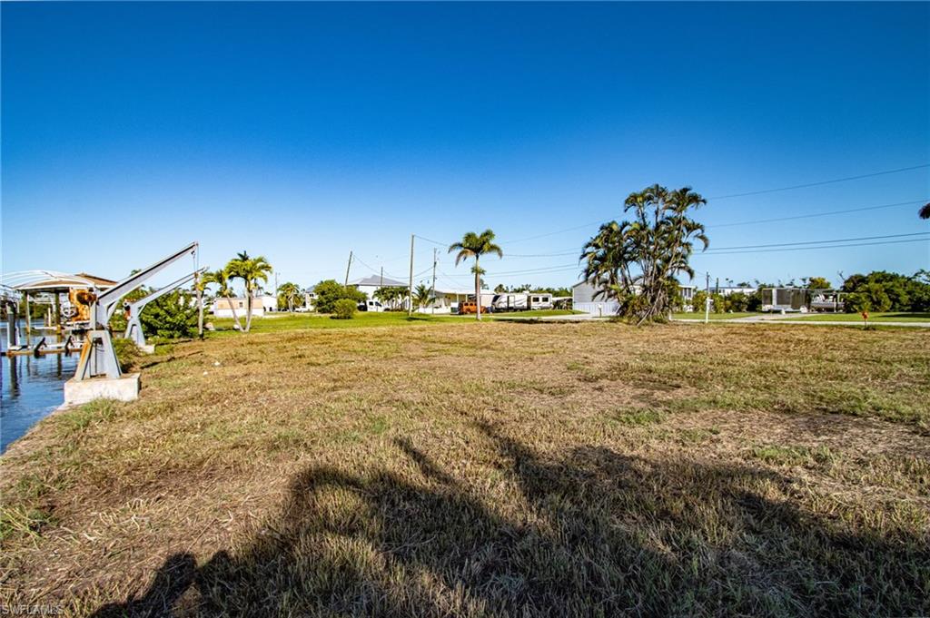 3875 Royal Palm Dr Property Photo 24
