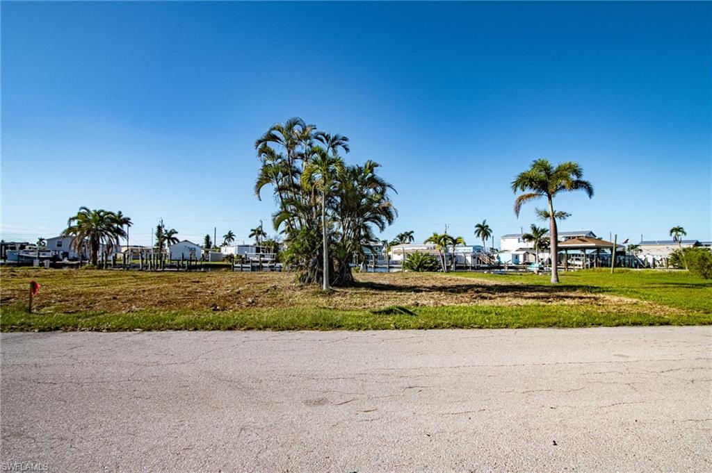 3875 Royal Palm Dr Property Photo 29