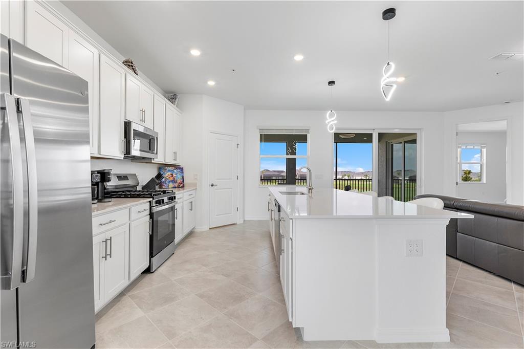 15170 Bluffton Ln # 1821 Property Photo 5