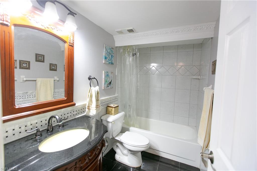 16100 Bay Pointe Blvd 105 Property Photo 14
